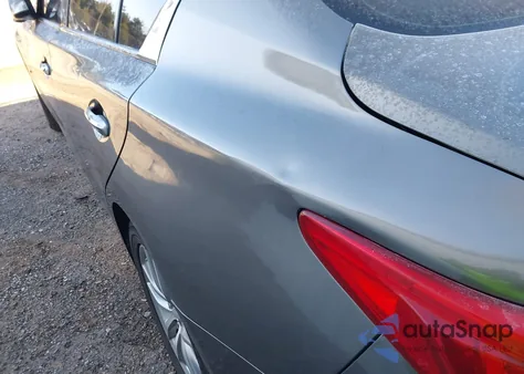 2015 Infiniti Q50 Premium/Sport z USA, uszkodzony, nr VIN JN1BV7AP3FM339113